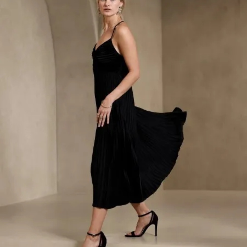 Banana Republic Solaire Pleated Midi Dress